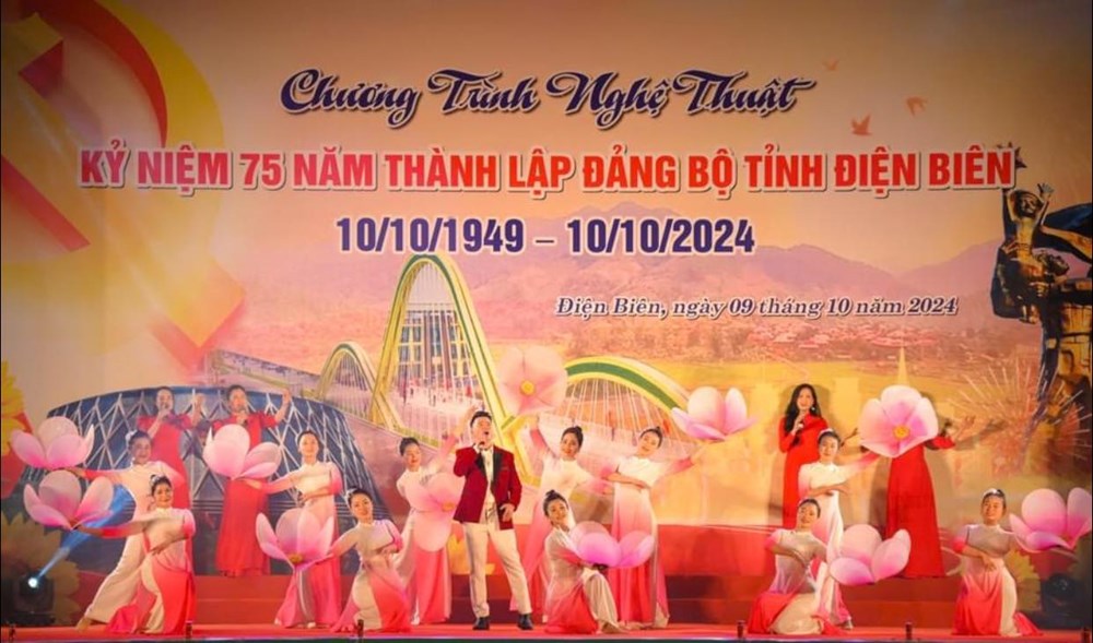 Đặc sắc chương trình nghệ thuật “Đảng niềm tin sáng mãi” - ảnh 2