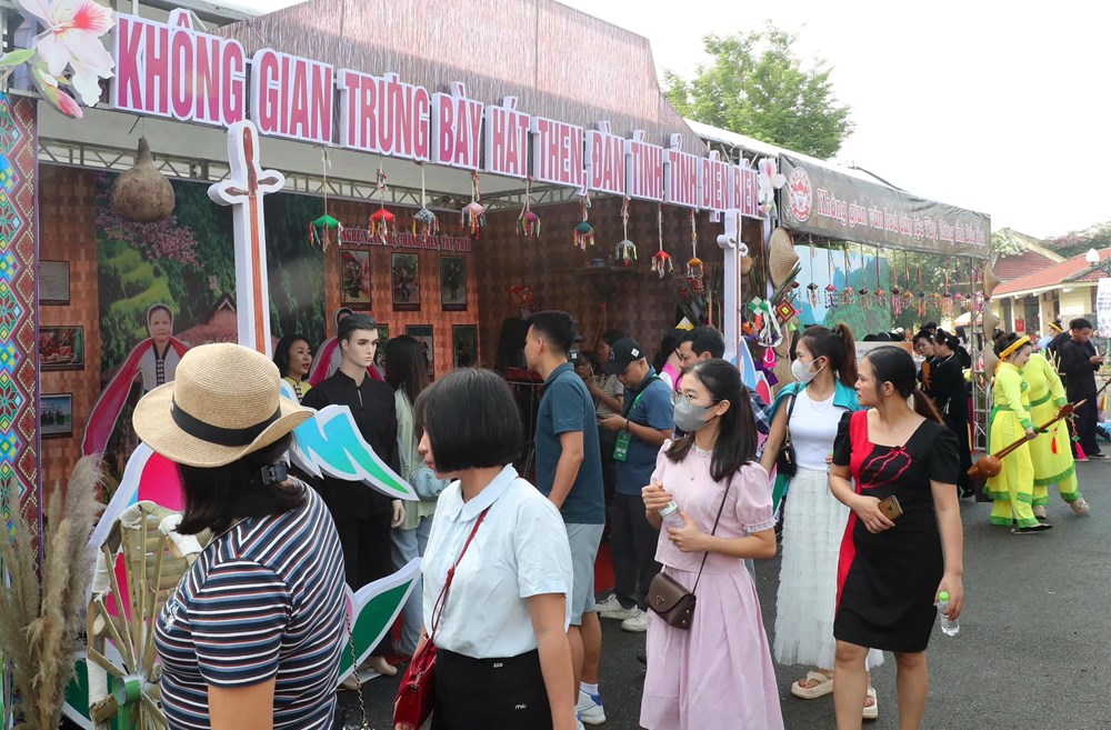 Đặc sắc không gian di sản văn hóa Then tại “Ngôi nhà chung“ - ảnh 8