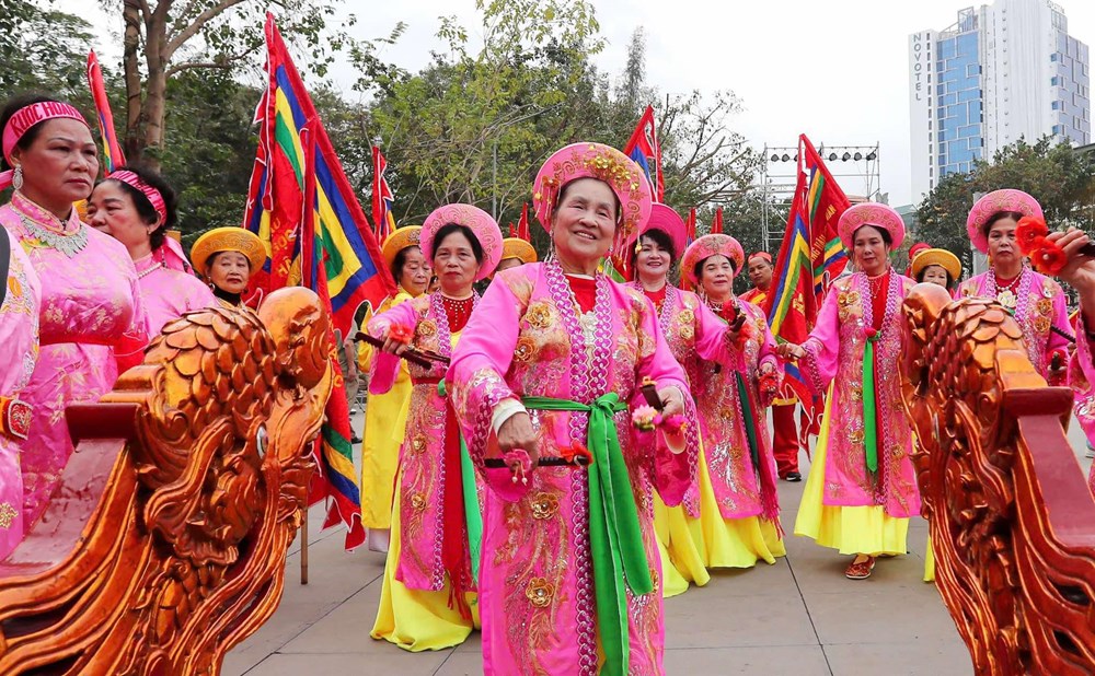 Hàng ngàn người dân và du khách tham dự Lễ hội gò Đống Đa - ảnh 11