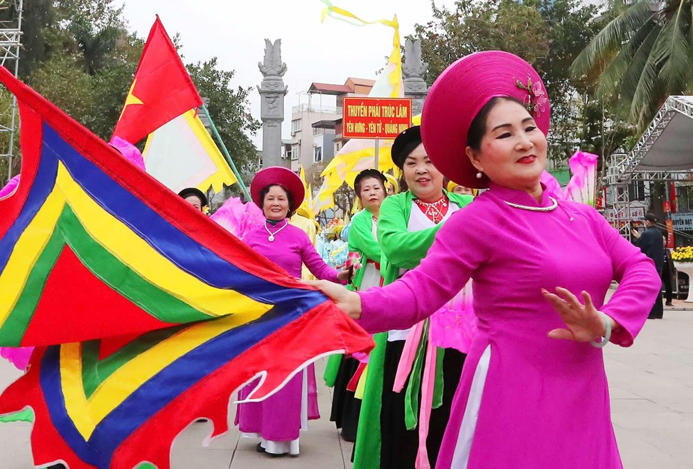 Hàng ngàn người dân và du khách tham dự Lễ hội gò Đống Đa - ảnh 4