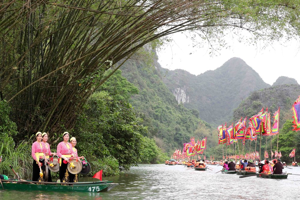 “Tràng An - Di sản ngàn năm, hồn thiêng sông núi