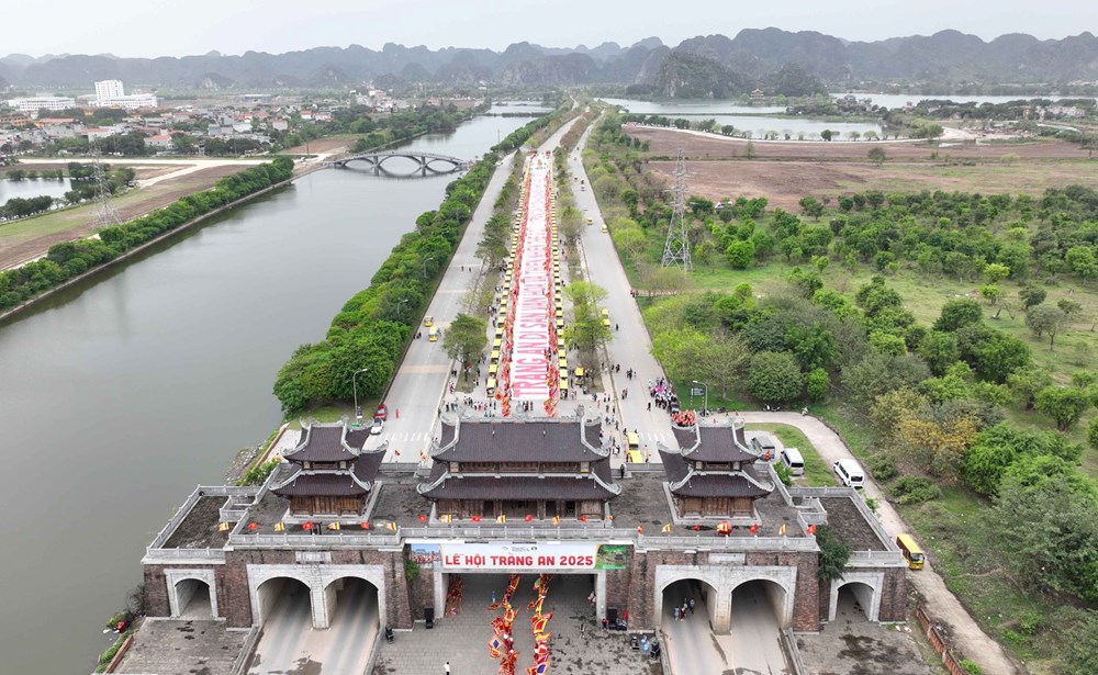 “Tràng An - Di sản ngàn năm, hồn thiêng sông núi