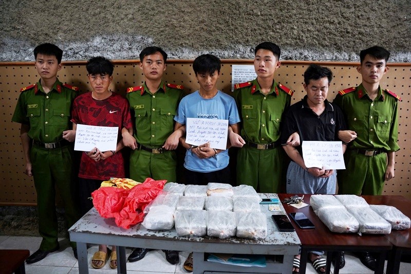 Khen thưởng tập thể, cá nhân có thành tích triệt phá đường dây ma túy lớn - ảnh 2