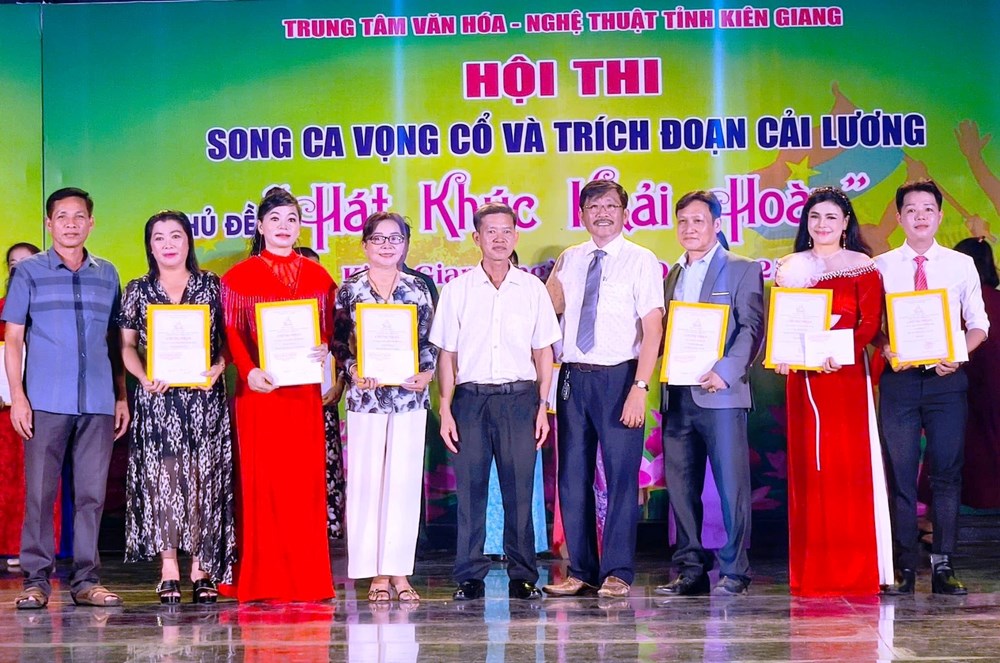 Hội thi song ca vọng cổ và trích đoạn cải lương tỉnh Kiên Giang 2025 - ảnh 1