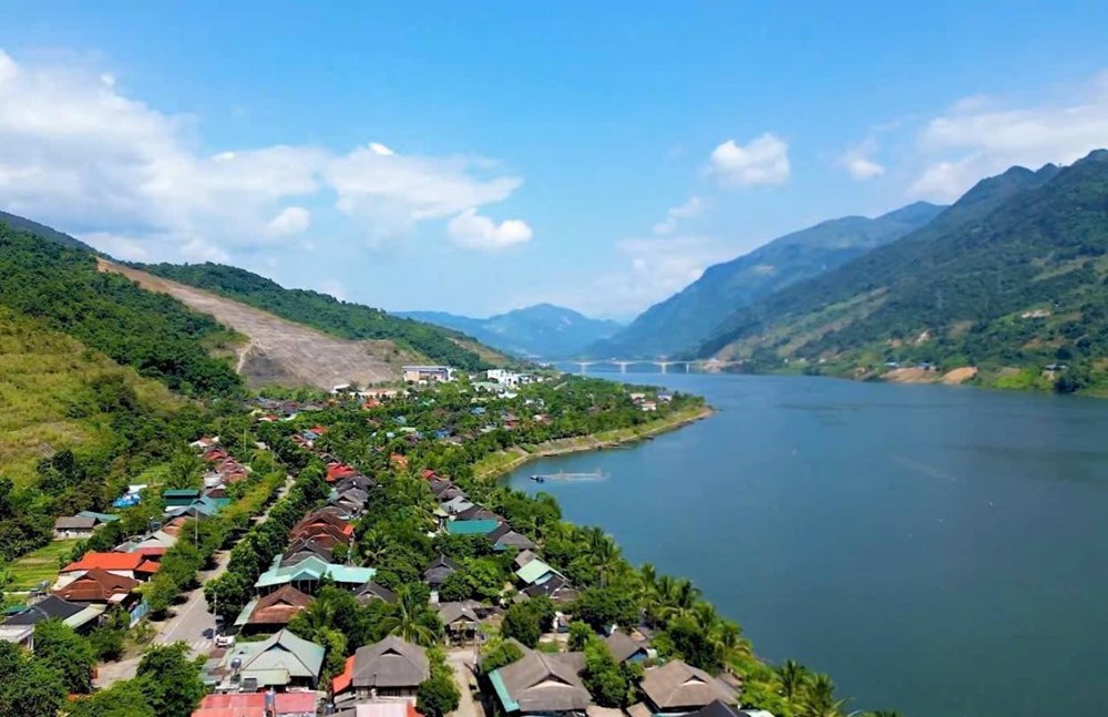 Nhà sàn người Thái trắng ở Mường Lay được trao bằng kỷ lục quốc gia - ảnh 3