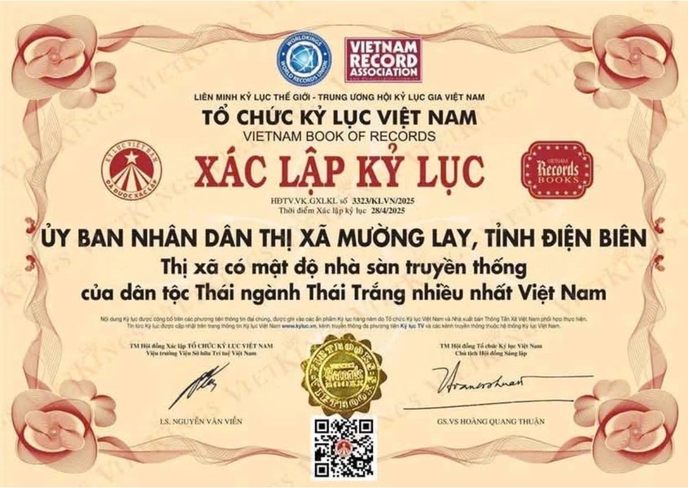 Nhà sàn người Thái trắng ở Mường Lay được trao bằng kỷ lục quốc gia - ảnh 2