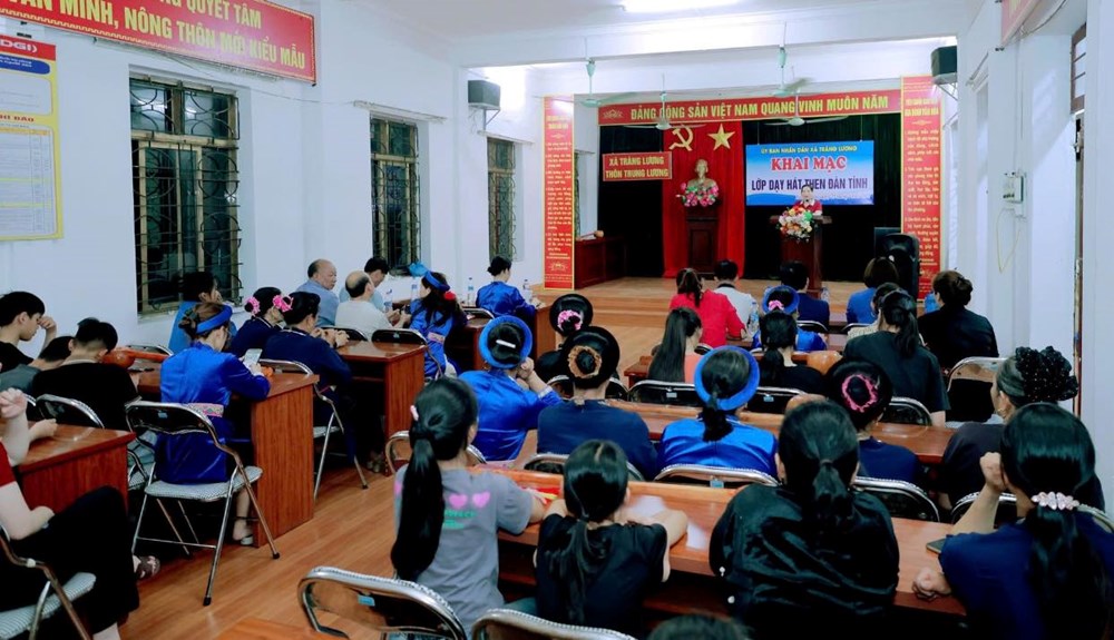 Người Tày ở Tràng Lương gìn giữ nghệ thuật hát Then, đàn Tính - ảnh 1