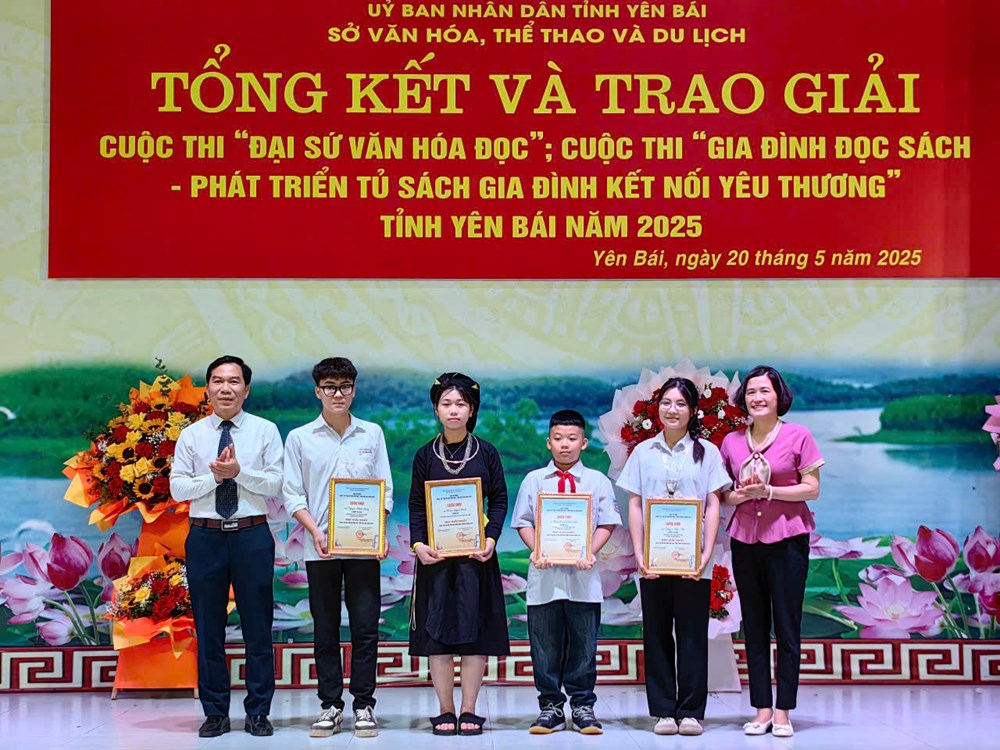 Trao giải Cuộc thi Đại sứ Văn hóa đọc Yên Bái năm 2025 - ảnh 1