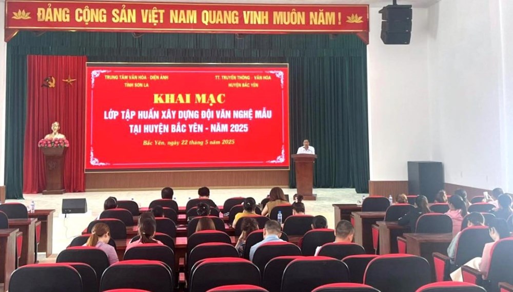 Nâng cao chất lượng đội văn nghệ dân gian các dân tộc ở Bắc Yên - ảnh 2
