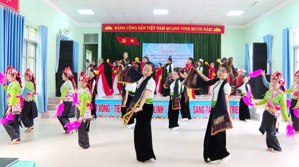 Điện Biên: Nâng cao chất lượng phong trào văn hóa, văn nghệ ở cơ sở - ảnh 1