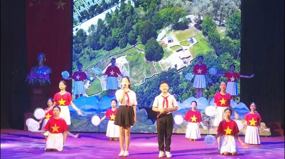 Hội thi Thiếu nhi kể chuyện theo sách tỉnh Điện Biên 2025 - ảnh 1