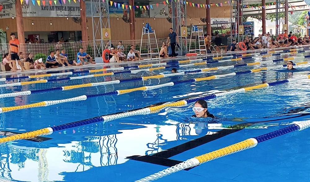 Tuyên Quang phát động toàn dân tập luyện môn bơi phòng, chống đuối nước - ảnh 1