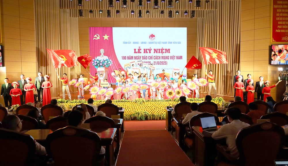 Yên Bái kỷ niệm 100 năm Ngày Báo chí cách mạng Việt Nam - ảnh 1