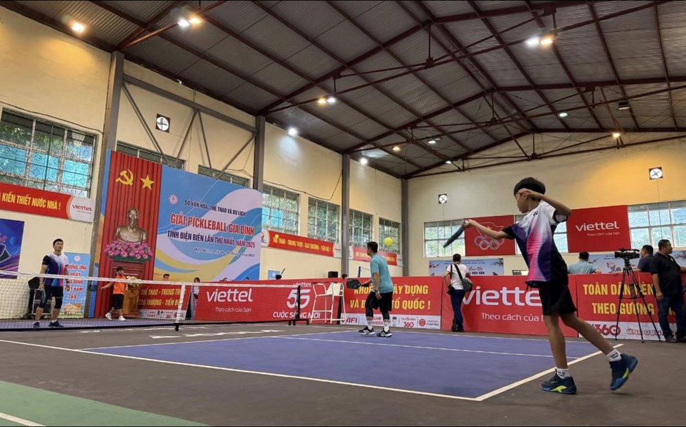 Gần 200 VĐV tham gia Giải pickleball gia đình Điện Biên năm 2025 - ảnh 2