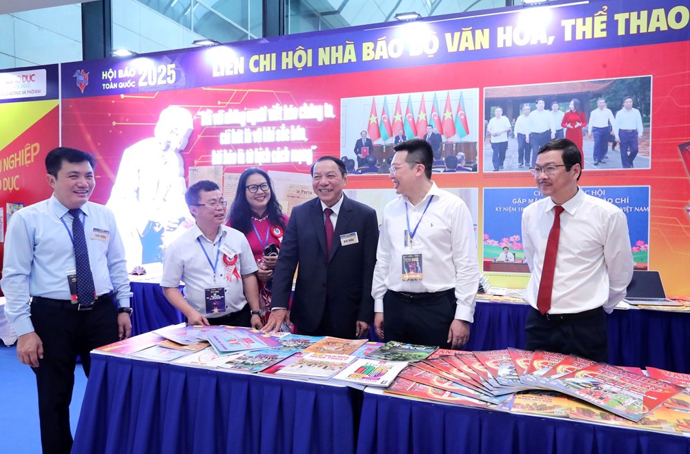 100 năm báo chí cách mạng Việt Nam đồng hành cùng dân tộc - ảnh 6