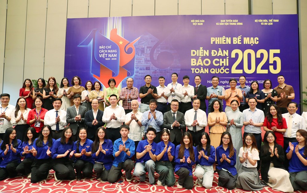 100 năm báo chí cách mạng Việt Nam đồng hành cùng dân tộc - ảnh 8