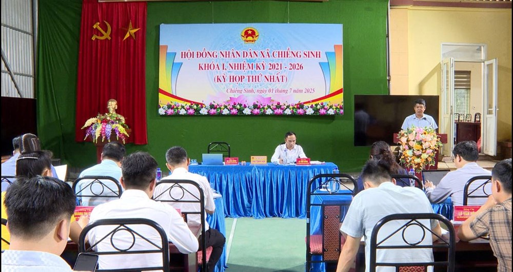 Công dân đầu tiên đăng ký khai sinh tại xã Chiềng Sinh sau hợp nhất - ảnh 2