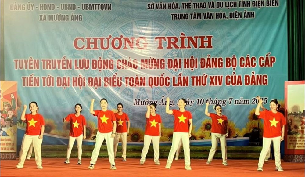 Đặc sắc chương trình tuyên truyền chào mừng Đại hội Đảng các cấp ở Mường Ảng - ảnh 3
