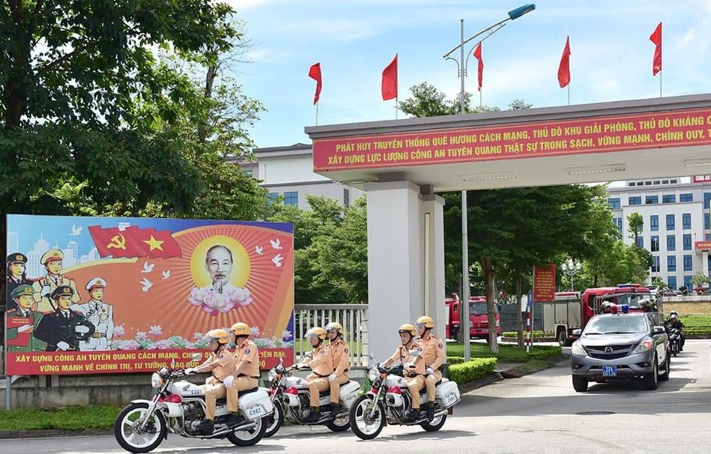 Ra quân tấn công, trấn áp tội phạm, bảo đảm an ninh trật tự sau hợp nhất - ảnh 1