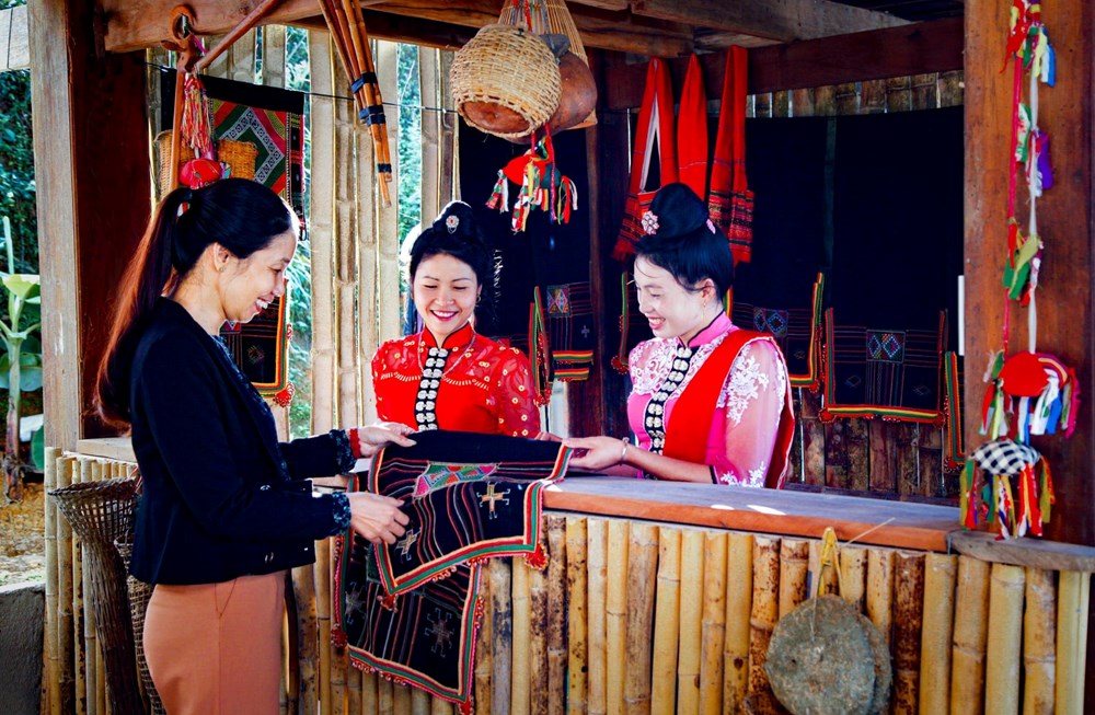 Phấn đấu trở thành điểm sáng phát triển du lịch cộng đồng giàu bản sắc - ảnh 5