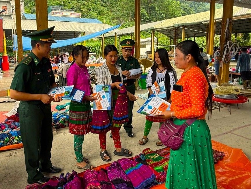 Tuyên Quang đẩy mạnh tuyên truyền phòng, chống tội phạm mua bán người - ảnh 1