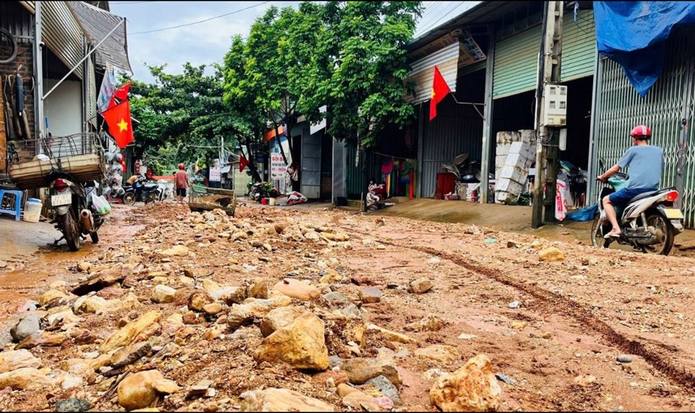 Sơn La: Mưa lớn làm 4 người chết và mất tích, gây thiệt hại lớn về tài sản - ảnh 2