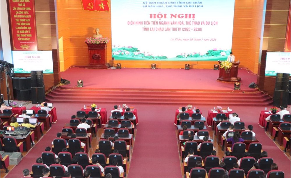 Khơi dậy khát vọng xây dựng Lai Châu ngày càng giàu đẹp, văn minh - ảnh 2
