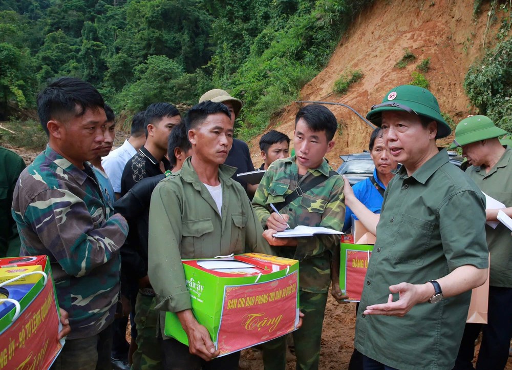 Tìm thấy thi thể 2 cháu nhỏ bị vùi lấp tại bản Háng Pu Xi - ảnh 1