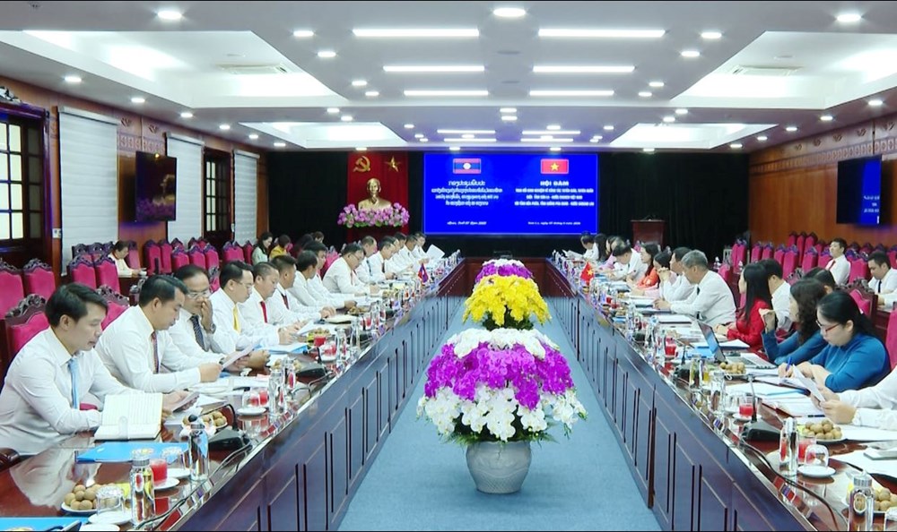 Tăng cường hợp tác giữa Sơn La với tỉnh Hủa Phăn và Luông Pha Bang - ảnh 1