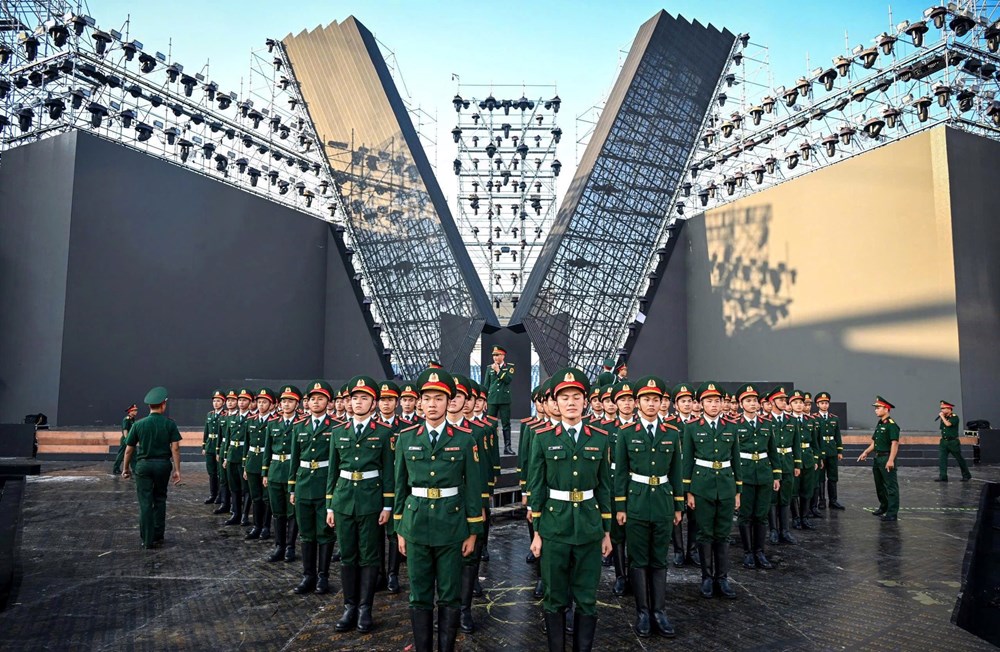 Tái hiện hình ảnh duyệt binh trên Quảng trường Đỏ tại Sân vận động Mỹ Đình - ảnh 4