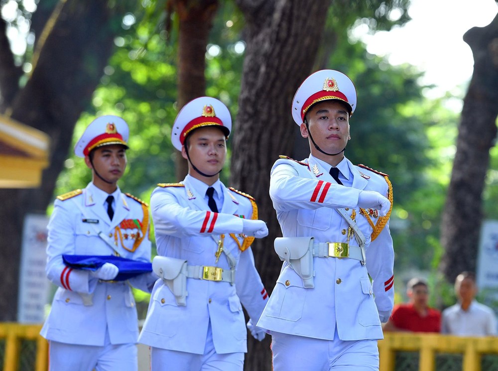 Lễ thượng cờ kỷ niệm 58 năm Ngày thành lập ASEAN - ảnh 1