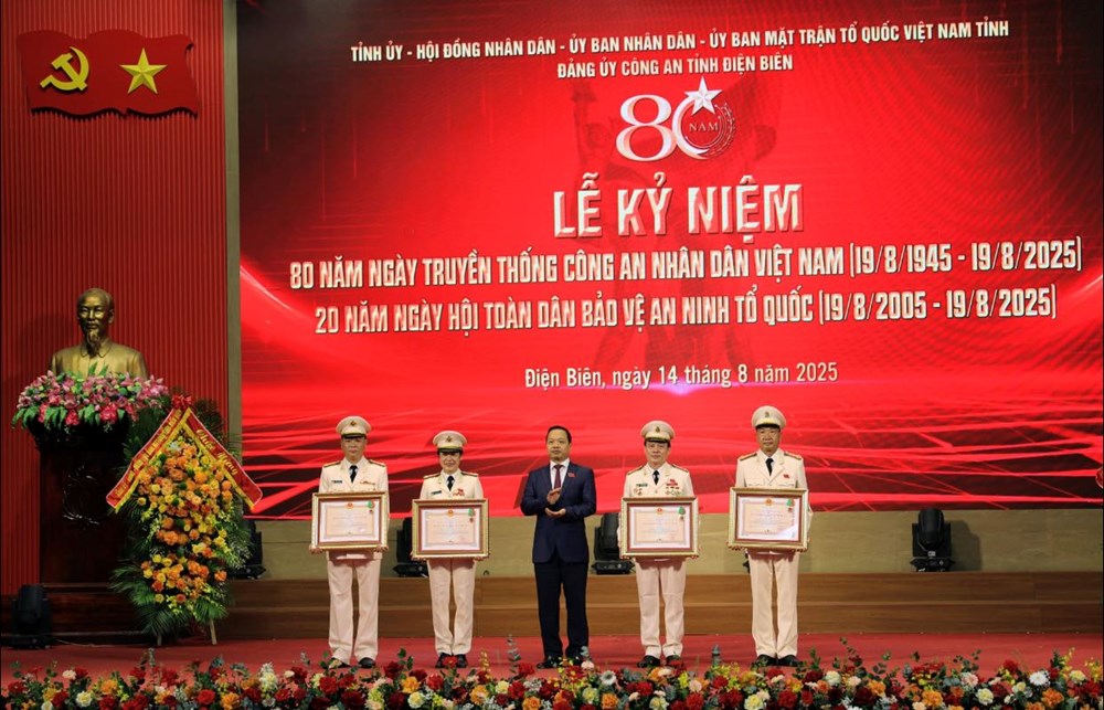 Điện Biên kỷ niệm 80 năm ngày truyền thống Công an nhân dân - ảnh 2