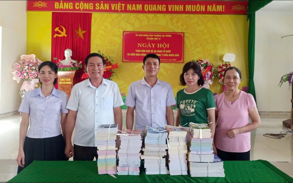 Thư viện tỉnh Tuyên Quang luân chuyển sách về cơ sở thúc đẩy văn hóa đọc - ảnh 1