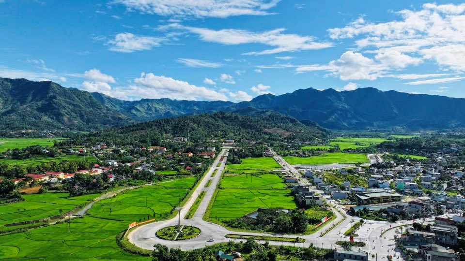 Mường Ảng hướng tới xây dựng nền kinh tế xanh, bền vững - ảnh 2