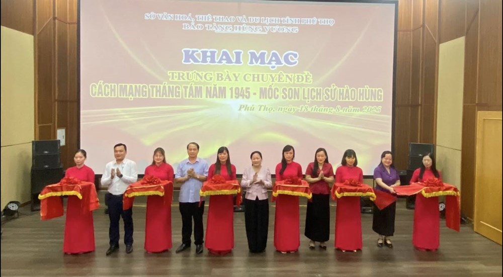Trưng bày chuyên đề “Cách mạng Tháng Tám 1945 – Mốc son lịch sử hào hùng” - ảnh 1