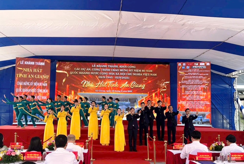 An Giang khởi công, khánh thành nhiều dự án, công trình trọng điểm - ảnh 2