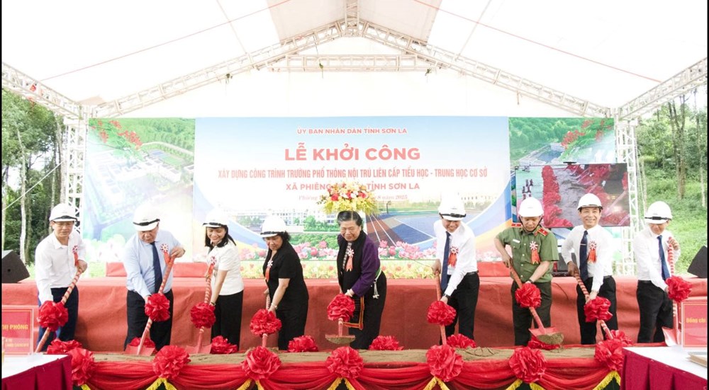 Sơn La: Khởi công trường nội trú liên cấp ở xã biên giới Phiêng Khoài - ảnh 1