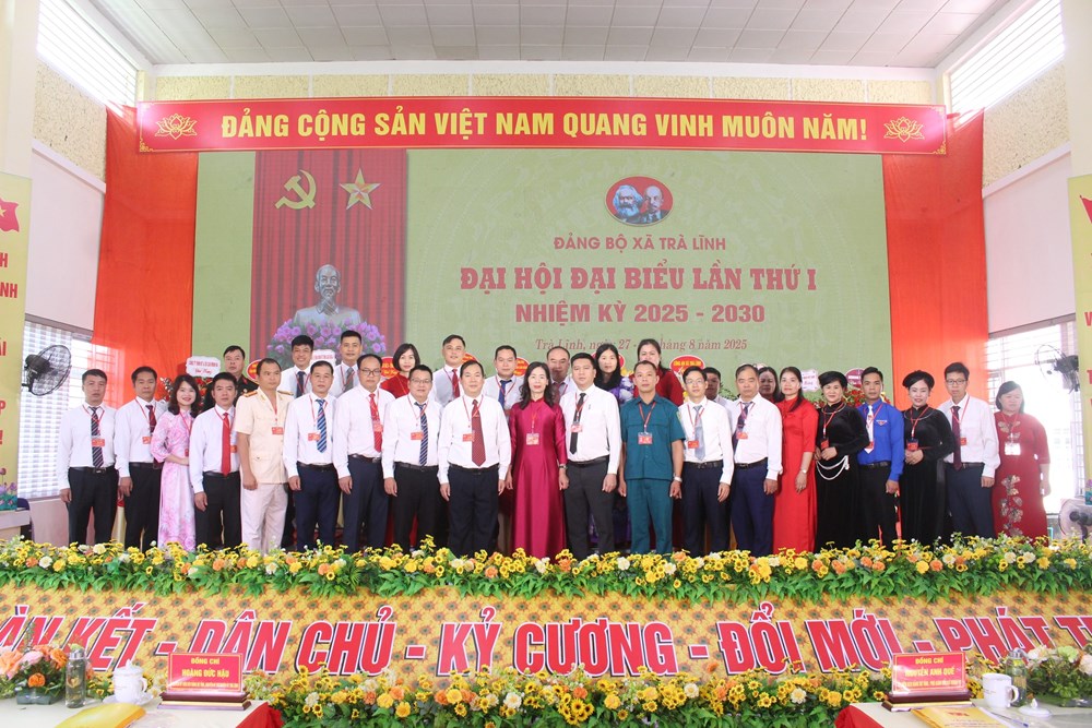 Xây dựng Trà Lĩnh gắn với bảo vệ vững chắc phên dậu của Tổ quốc - ảnh 2
