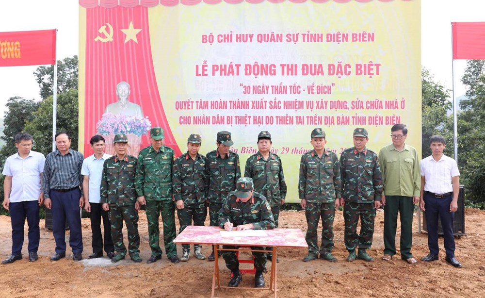 Chiến dịch thần tốc làm nhà cho người dân vùng lũ sớm ổn định cuộc sống - ảnh 1