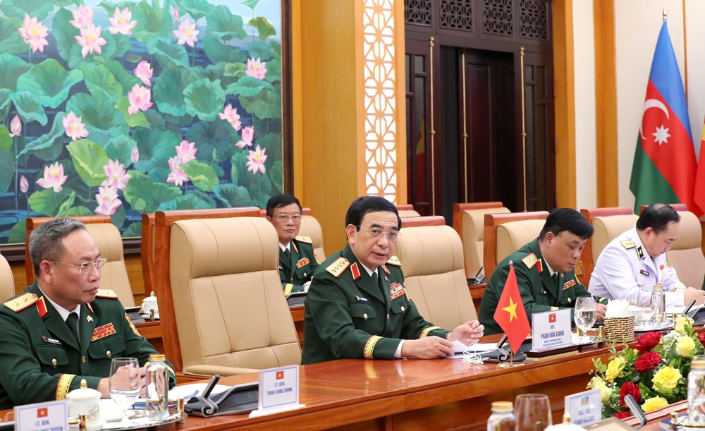 Bộ trưởng Bộ Quốc phòng Phan Văn Giang hội đàm với Bộ trưởng Quốc phòng Azerbaijan - ảnh 3