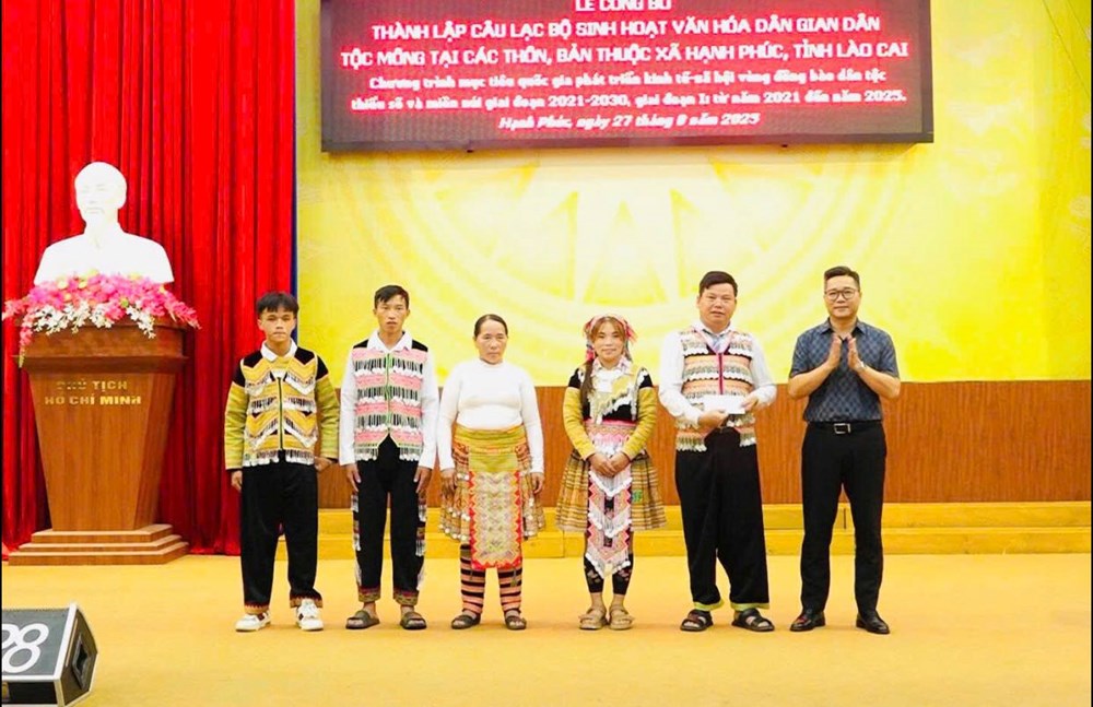 Xây dựng CLB sinh hoạt văn hóa dân gian dân tộc Mông gắn với du lịch - ảnh 2
