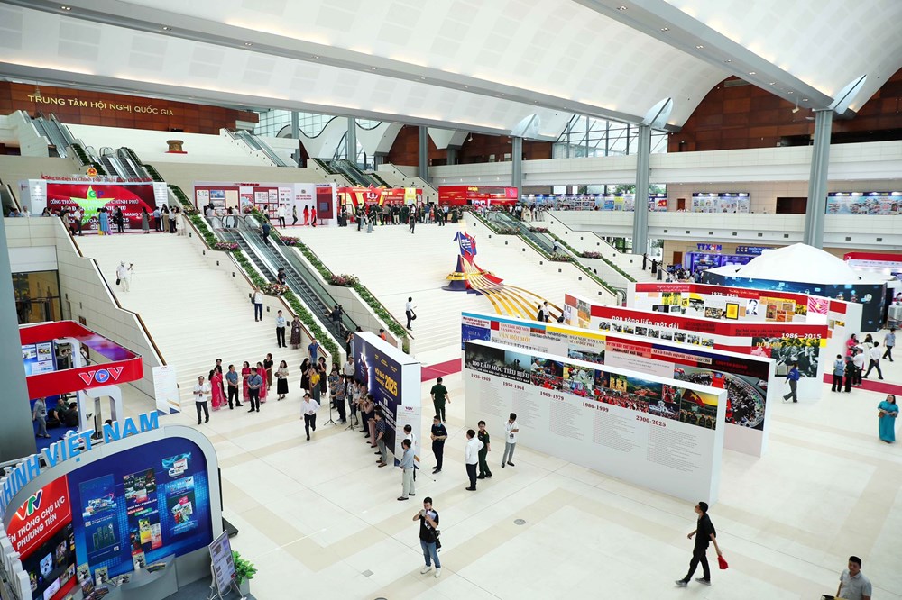 100 năm Báo chí Cách mạng Việt Nam đồng hành cùng dân tộc - ảnh 9