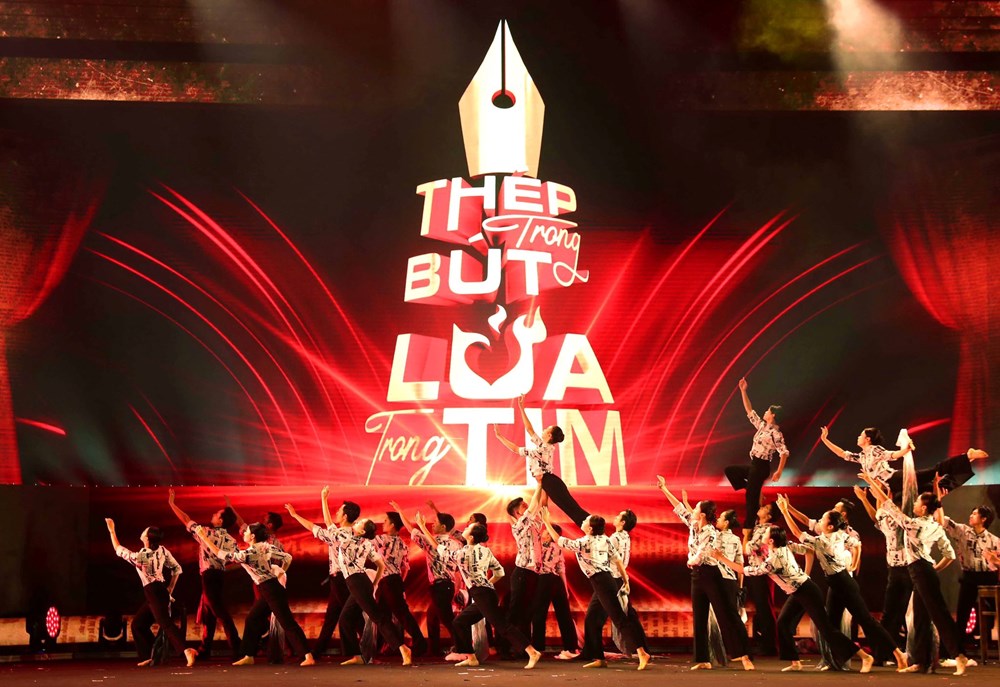 100 năm Báo chí Cách mạng Việt Nam đồng hành cùng dân tộc - ảnh 10