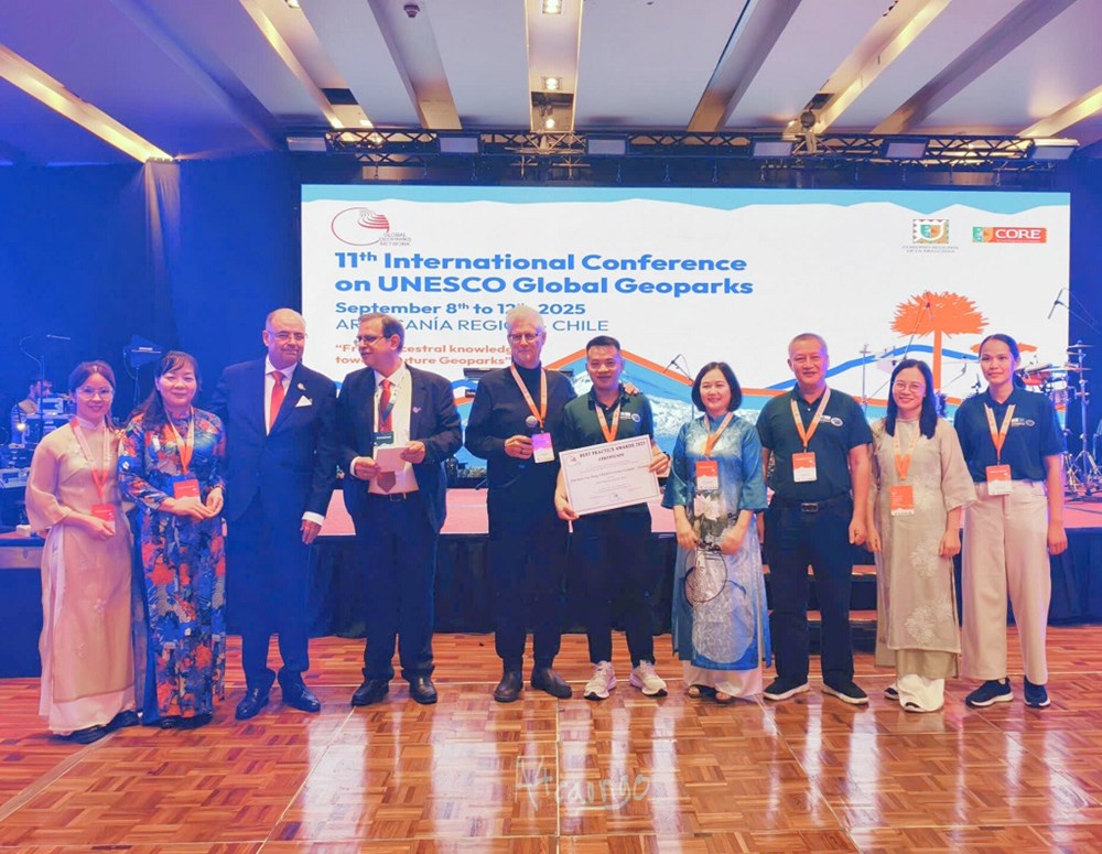  Cao Bằng đón nhận Giải thưởng “Mô hình hoạt động hiệu quả của Mạng lưới Công viên địa chất toàn cầu UNESCO” - ảnh 1