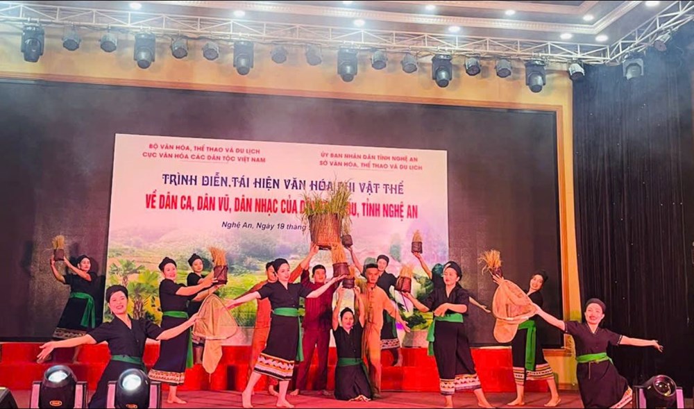 Người Ơ Đu ở Nghệ An gìn giữ văn hóa truyền thống - ảnh 4