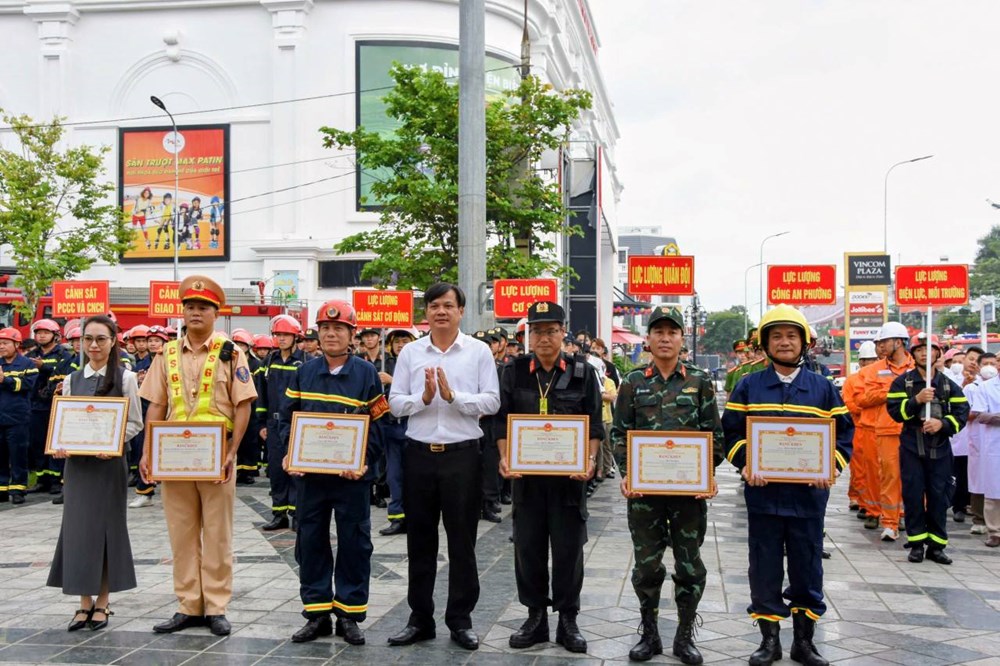 Điện Biên: Tăng cường ứng phó, xử lý các vụ cháy, nổ có tính chất phức tạp - ảnh 5