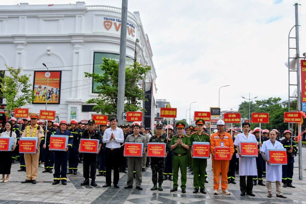 Điện Biên: Tăng cường ứng phó, xử lý các vụ cháy, nổ có tính chất phức tạp - ảnh 6