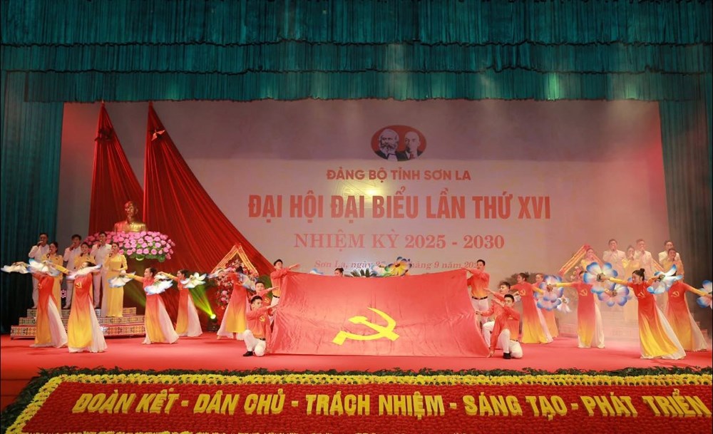 Khai mạc Đại hội đại biểu Đảng bộ tỉnh Sơn La lần thứ XVI, nhiệm kỳ 2025-2030 - ảnh 5