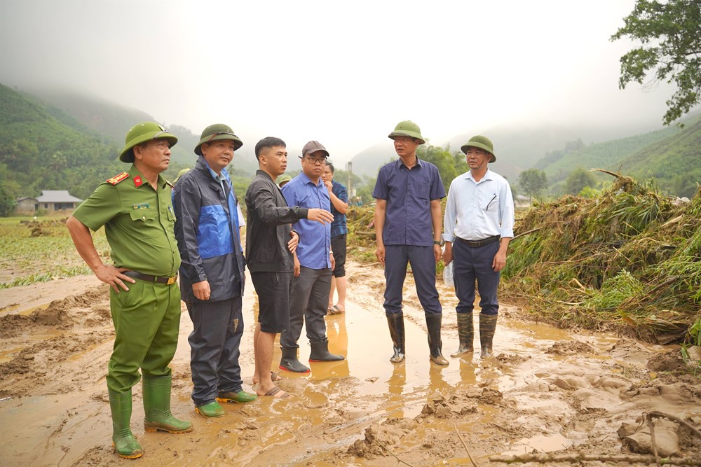 Lào Cai: 3 người chết, hơn 4.690 ngôi nhà hư hỏng do ảnh hưởng bão số 10 - ảnh 2