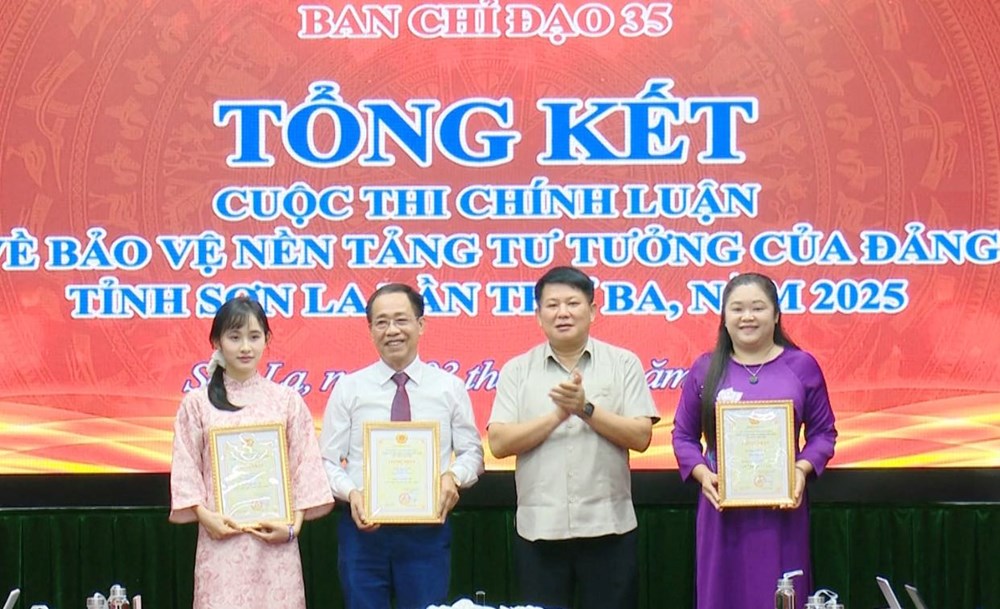 Trao giải Cuộc thi chính luận bảo vệ nền tảng tư tưởng của Đảng tỉnh Sơn La  - ảnh 1